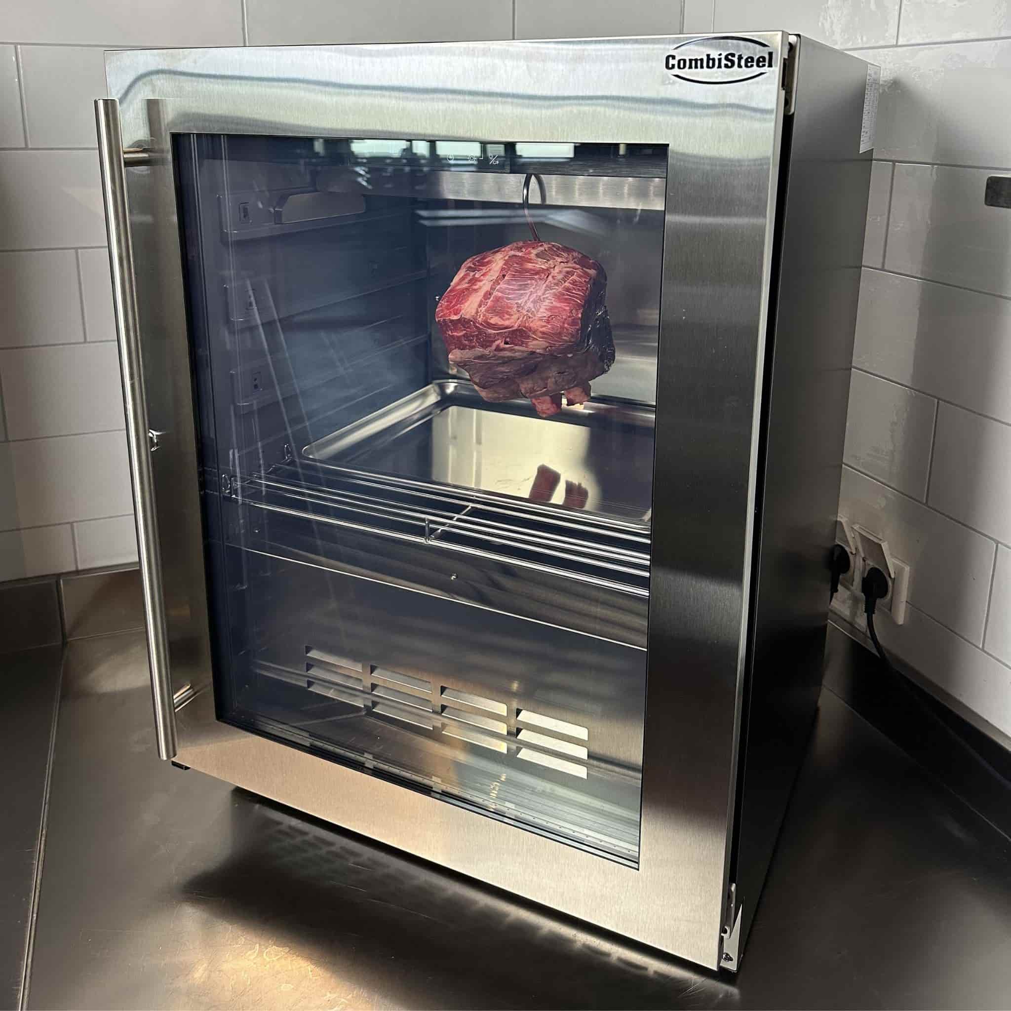 Versatile aging e maturation cabinet 127 liters